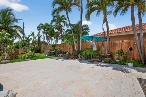 28 SW 136th Place Miami FL 33184