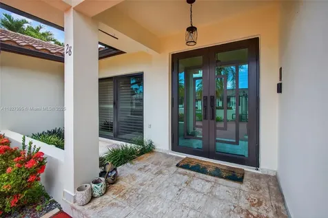28 SW 136th Place Miami FL 33184