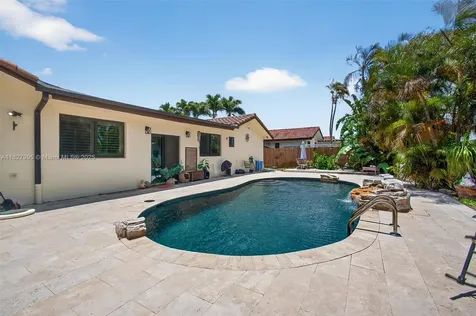 28 SW 136th Place Miami FL 33184