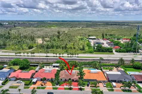 28 SW 136th Place Miami FL 33184