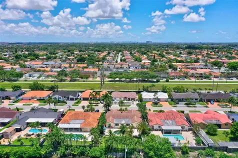 28 SW 136th Place Miami FL 33184