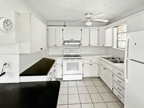 5451 SW 106th Avenue Cooper City FL 33328