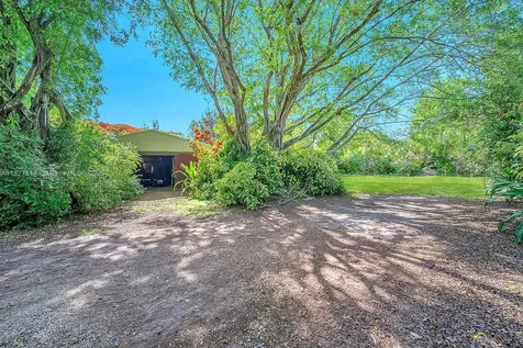 5451 SW 106th Avenue Cooper City FL 33328