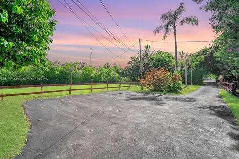 5451 SW 106th Avenue Cooper City FL 33328
