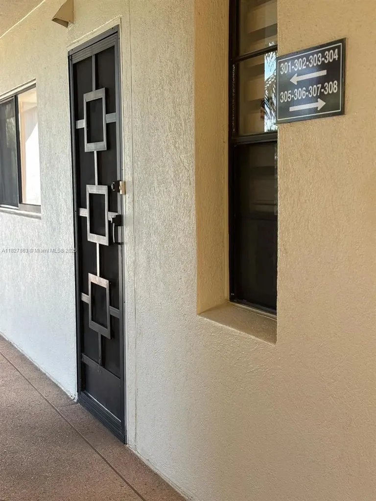 7310 Ashford Place Delray Beach FL 33446