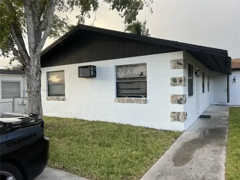 4809 SW 25th Street West Park FL 33023