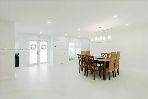 9471 SW 10th Street Miami FL 33174