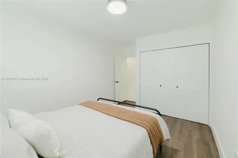 9471 SW 10th Street Miami FL 33174