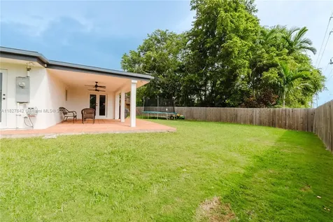 9471 SW 10th Street Miami FL 33174