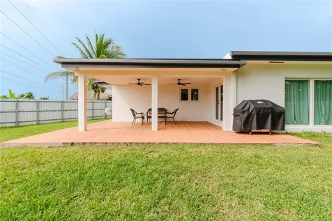 9471 SW 10th Street Miami FL 33174
