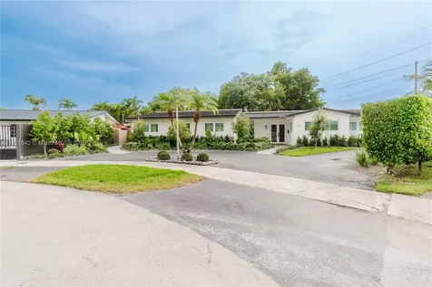 9471 SW 10th Street Miami FL 33174