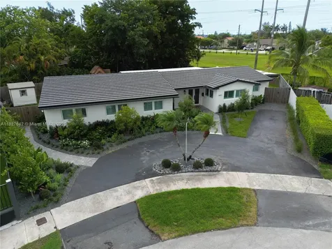 9471 SW 10th Street Miami FL 33174