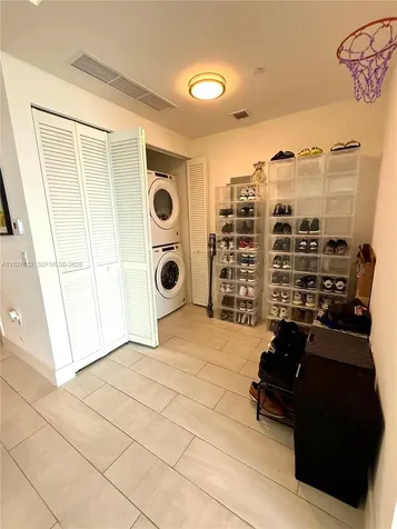 2000 Metropica Way Sunrise FL 33323