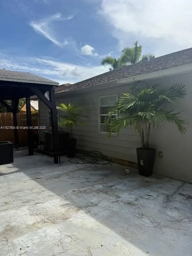 11224 Sacco Drive Boca Raton FL 33428