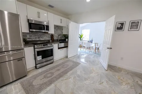 2125 SW 26th Street Miami FL 33133