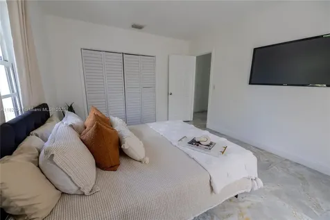 2125 SW 26th Street Miami FL 33133
