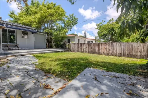 2125 SW 26th Street Miami FL 33133