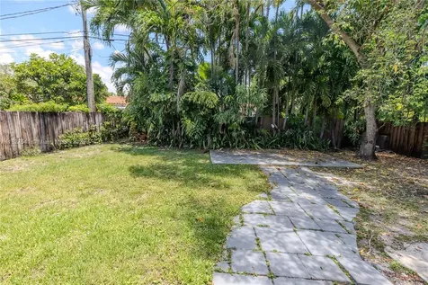 2125 SW 26th Street Miami FL 33133