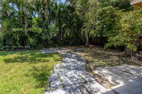 2125 SW 26th Street Miami FL 33133