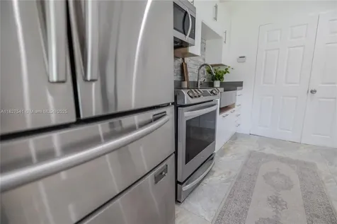 2125 SW 26th Street Miami FL 33133