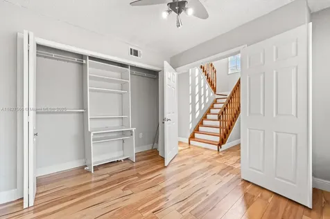 20155 E Oakmont Circle Hialeah FL 33015