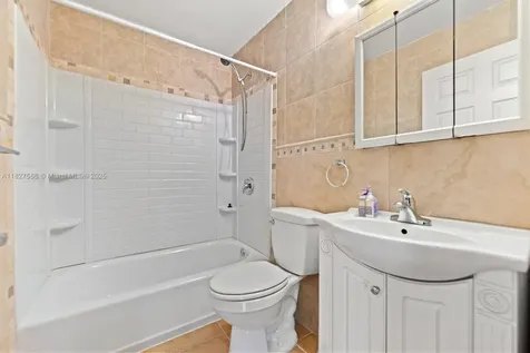 20155 E Oakmont Circle Hialeah FL 33015