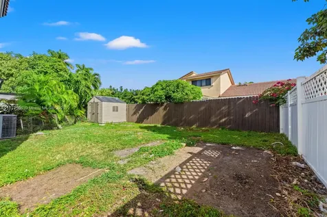 20155 E Oakmont Circle Hialeah FL 33015