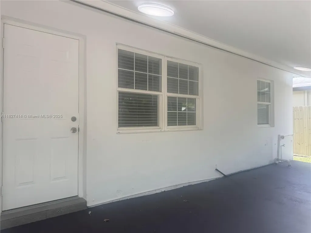 1657 SW 44th Avenue Fort Lauderdale FL 33317