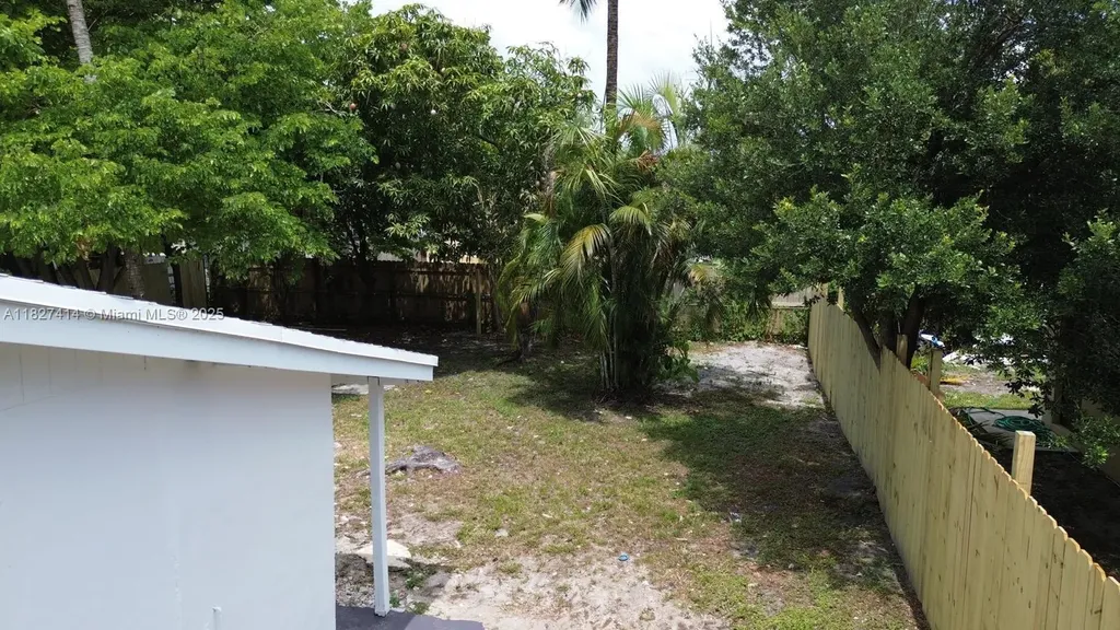 1657 SW 44th Avenue Fort Lauderdale FL 33317