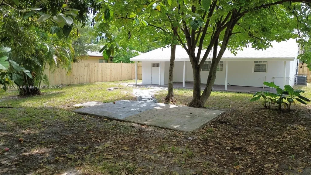 1657 SW 44th Avenue Fort Lauderdale FL 33317