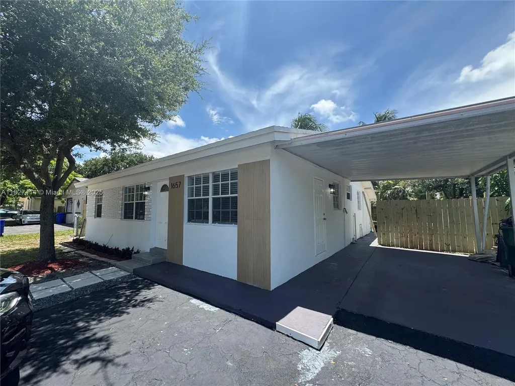 1657 SW 44th Avenue Fort Lauderdale FL 33317
