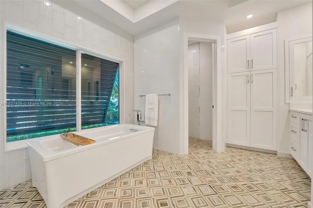 1206 E Lake Drive Fort Lauderdale FL 33316