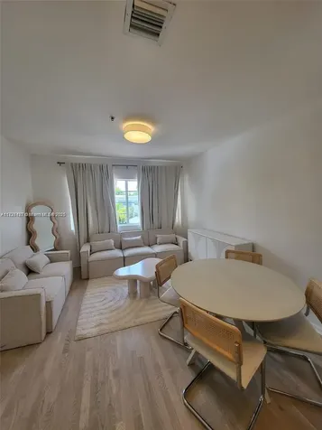 810 7th Street Miami Beach FL 33139