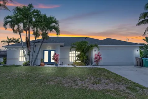 2607 Surfside Boulevard Cape Coral FL 33914