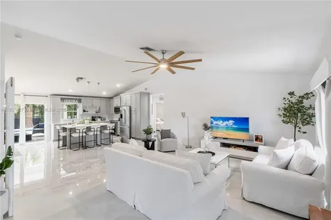 2607 Surfside Boulevard Cape Coral FL 33914