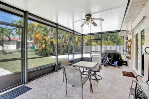 16702 NW 73rd Court Hialeah FL 33015