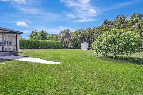 16702 NW 73rd Court Hialeah FL 33015