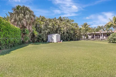 16702 NW 73rd Court Hialeah FL 33015
