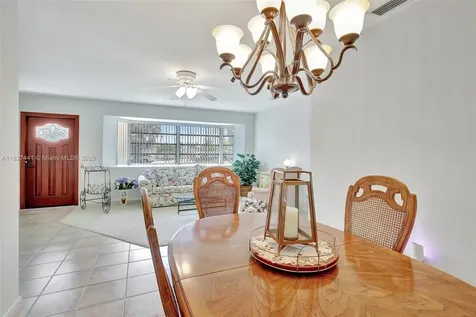 16702 NW 73rd Court Hialeah FL 33015