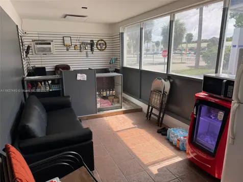 Pembroke Pines FL 33024
