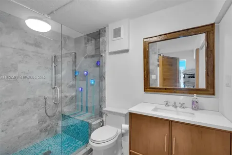 232 W Seaview Drive Duck FL 33050