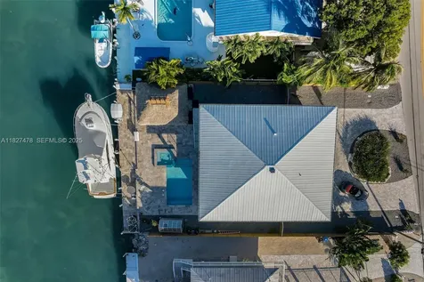 232 W Seaview Drive Duck FL 33050