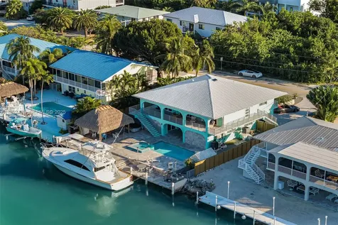 232 W Seaview Drive Duck FL 33050