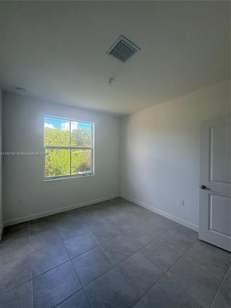 11931 NW 47th Manor Coral Springs FL 33076