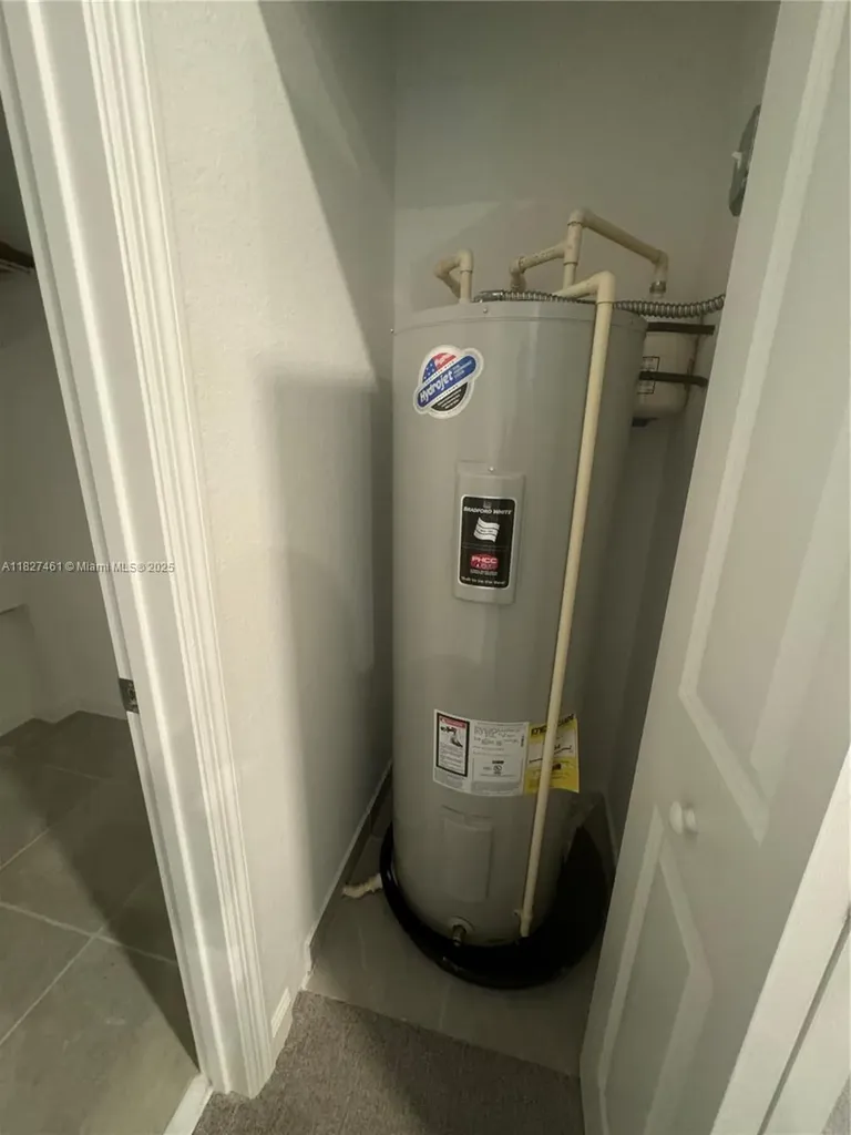 11931 NW 47th Manor Coral Springs FL 33076