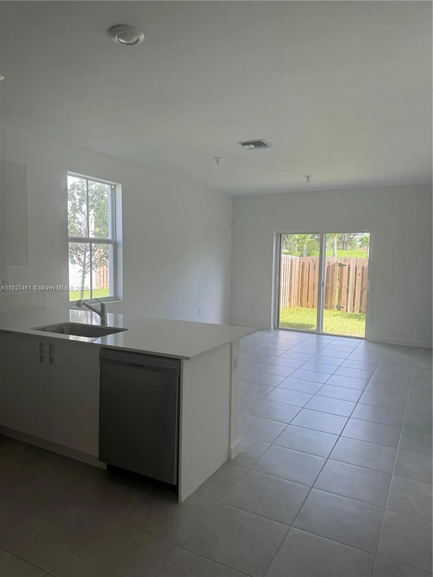 11931 NW 47th Manor Coral Springs FL 33076