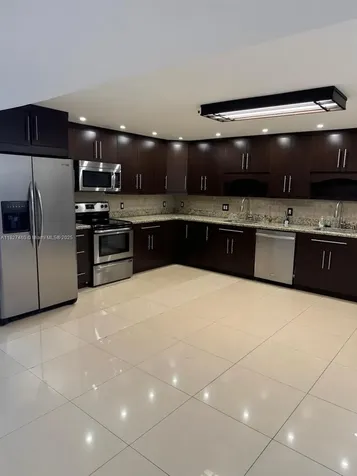 20401 NE 30th Avenue Aventura FL 33180