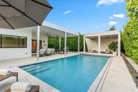 2180 Alamanda Drive North Miami FL 33181