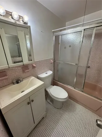 270 NE 191st Street Miami FL 33179