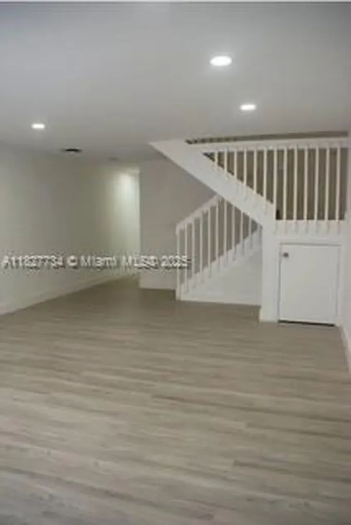 964 N 18th Court Hollywood FL 33020